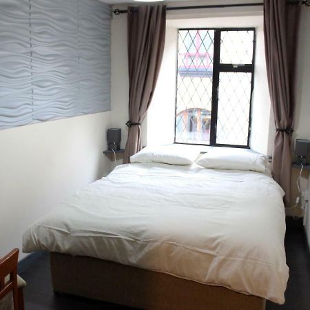 Donegal Lodgings - Apt 3 - Br En-Suite Donegal Town Exterior photo